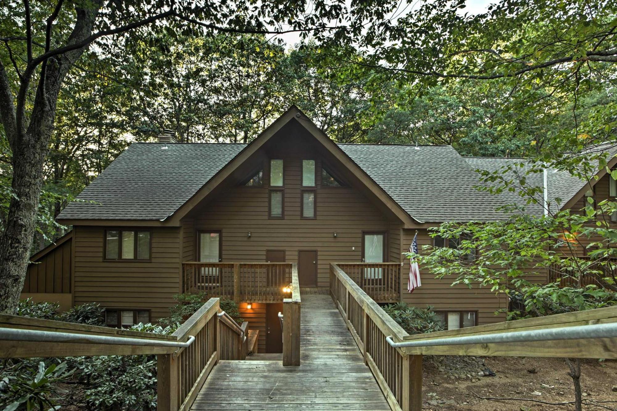 Wintergreen Resort Mountain Condo With Pool Access! Lyndhurst Luaran gambar